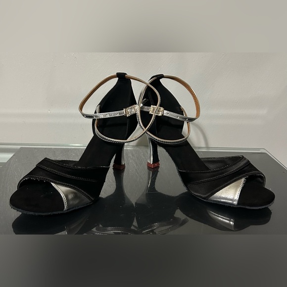 Shoes - Elegant Black and Silver Heels